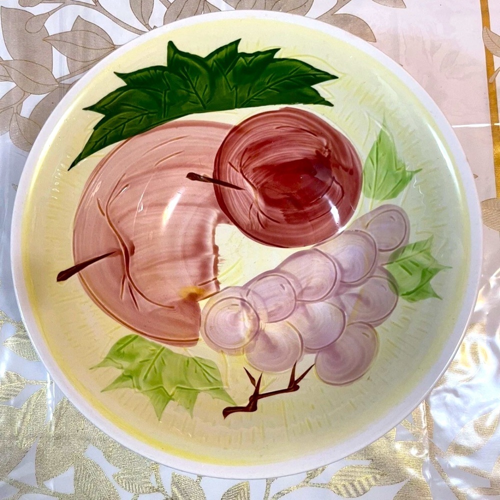 Hankook Korean Hand Painted Fruit / Soup/ Salad Ceramic Bowl 9 inch